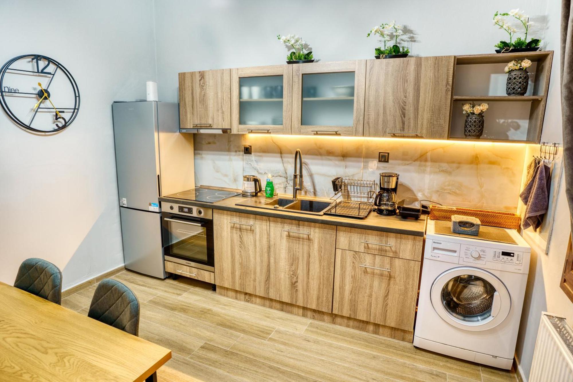 Four Lakes Luxury Suites Amyntaio Esterno foto